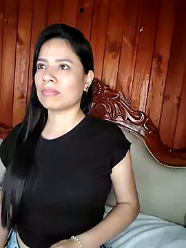 Nicol Alvarez1 online show from April 24, 10:23 pm