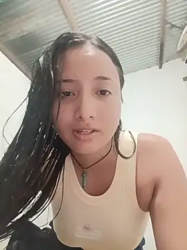 Soffia-zapata online show from May 24, 11:25 pm