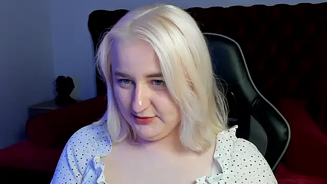 LioraArdyn online show from May 28, 5:22 pm