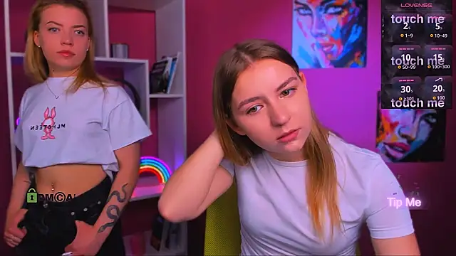 lina moone online show from May 15, 5:33 am