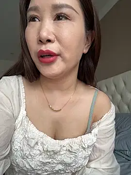 xiaoyan-888 online show from May 16, 3:31 am