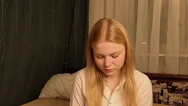 LavonaMadlem online show from May 22, 9:13 pm