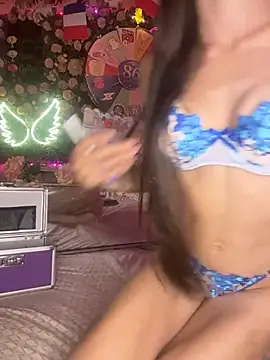 LoLaBellaCiaoo online show from July 2, 9:43 pm