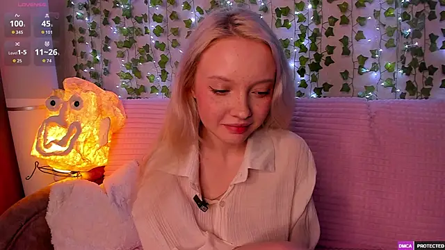  CloudNine  online show from May 18, 4:40 am