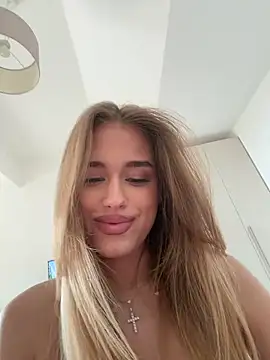 jessicablondexxx online show from May 15, 11:46 am