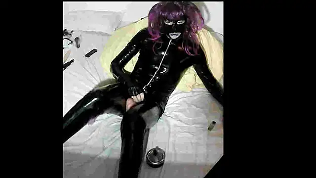 crazytranny online show from October 31, 6:34 pm