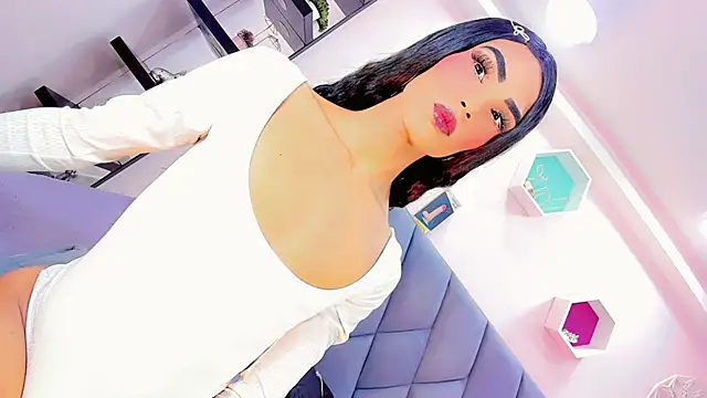 Darianavelazquez online show from May 23, 1:42 pm