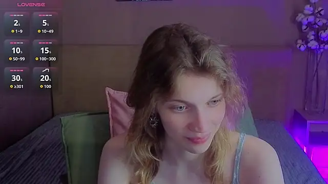 Emily Cartex online show from July 28, 6:33 am