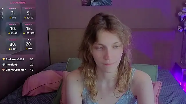 Emily Cartex online show from July 28, 1:10 pm