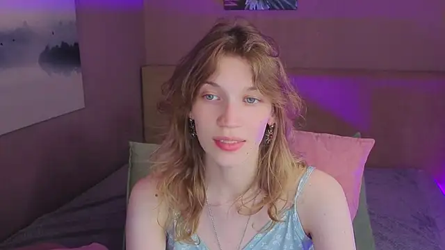 Emily Cartex online show from July 5, 5:35 am