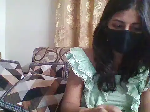 NAUGHTY-RASHI online show from May 25, 7:02 pm