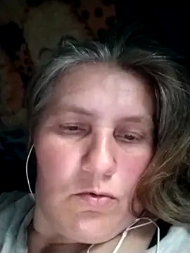 IrisMaris37 online show from May 12, 1:51 pm