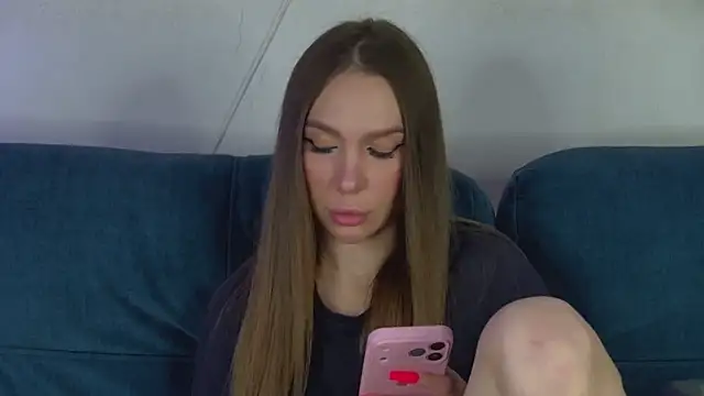 AddisonHux online show from May 14, 7:52 pm