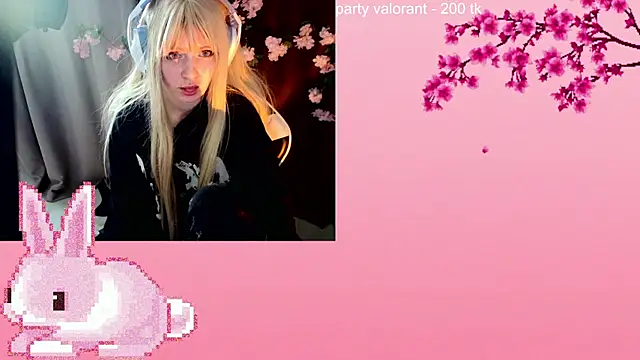AmmiRinn online show from May 18, 7:36 am