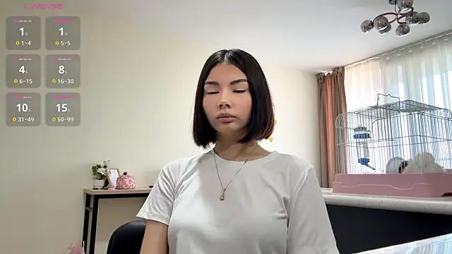 MarylnMonnier online show from April 28, 6:17 am