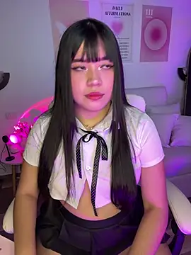 iEmily  online show from May 27, 2:19 am