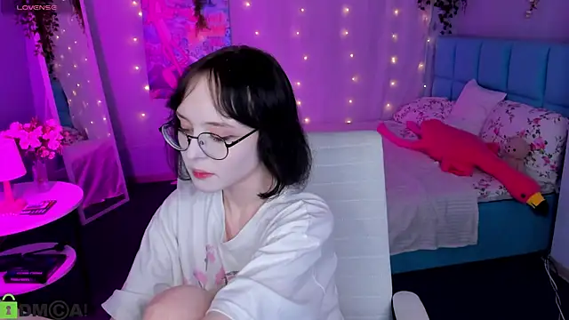 Lilac-Muse online show from July 26, 11:07 am