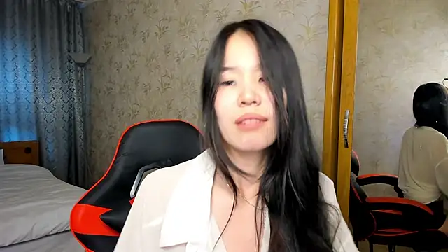 Akiba cute online show from May 19, 12:23 pm
