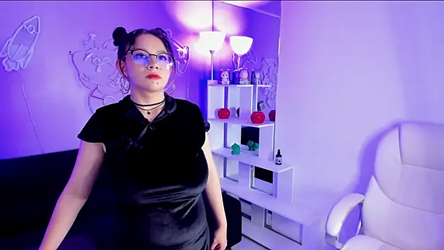 MaraMartinez  online show from May 23, 9:13 pm