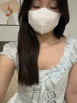 Ni Tran online show from May 10, 5:04 pm