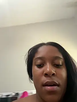 camillevi31 online show from April 28, 4:44 pm