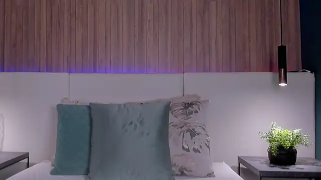 MayaLee  online show from May 9, 2:08 pm