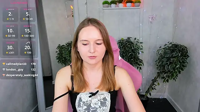 Emmaa Kimm online show from July 28, 2:13 pm