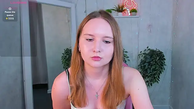 Emmaa Kimm online show from June 29, 1:12 am