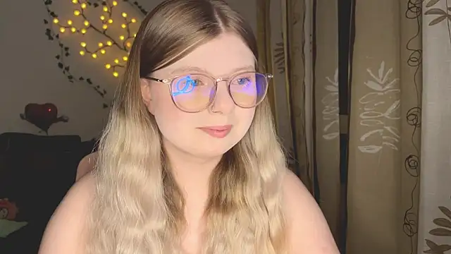 YukiBlush online show from July 31, 8:32 pm