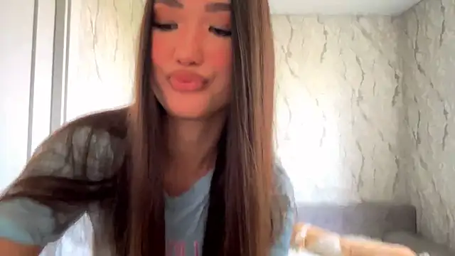 Violet Mur online show from May 18, 7:58 am