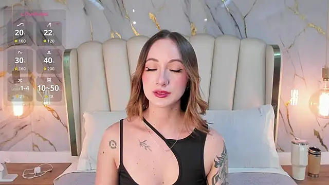 Hannah Lane online show from May 25, 12:26 pm