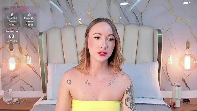 Hannah Lane online show from May 26, 12:37 pm