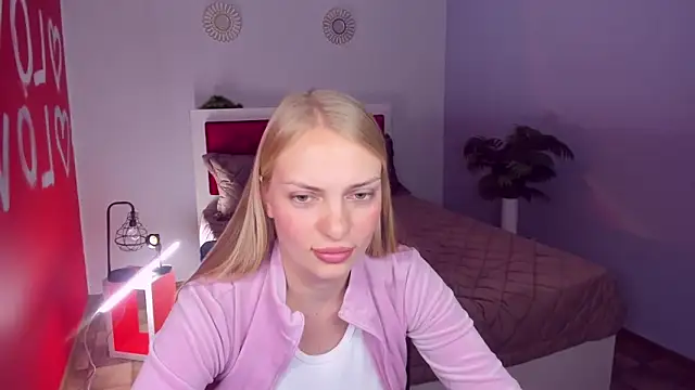 NancyGlamour online show from June 7, 10:55 am