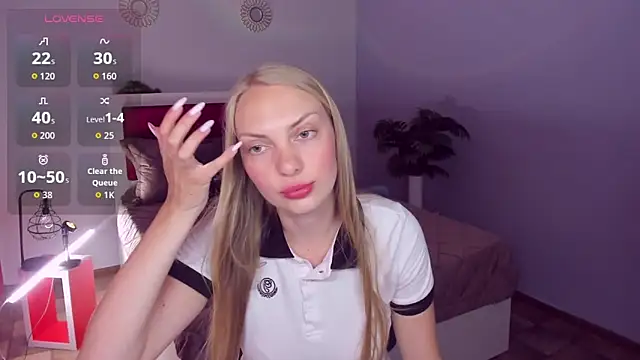NancyGlamour online show from June 12, 11:29 am