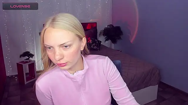 NancyGlamour online show from June 28, 9:05 am