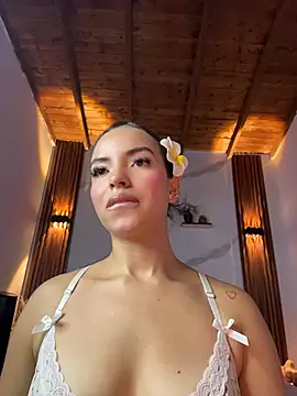 catalina lafer online show from July 18, 3:25 pm