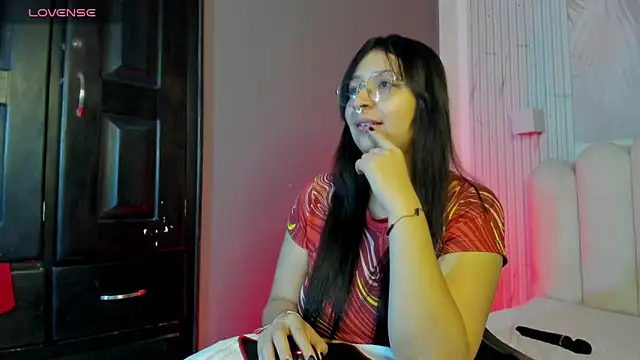Svetlana 3 online show from May 19, 7:32 pm