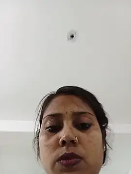 Simmi-00 online show from May 27, 6:32 am