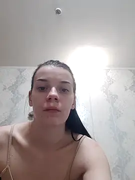 LunaAdika777 online show from May 23, 9:40 am