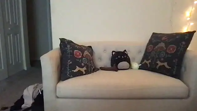 kittycat4810 online show from May 30, 1:31 pm