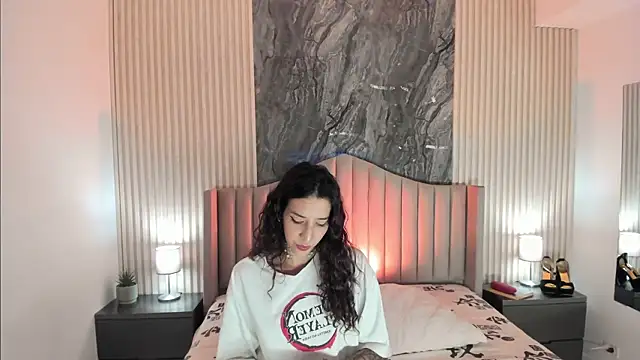 Irelia 1 online show from May 15, 8:33 pm