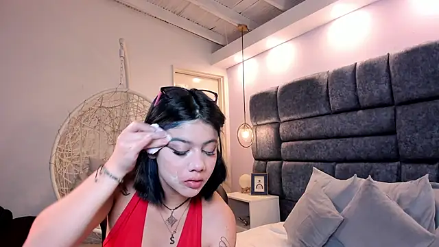 jessicamoonn online show from May 21, 12:25 pm
