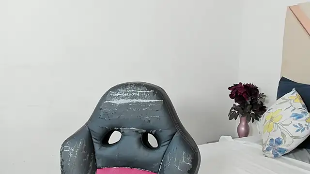 jessicamoonn online show from May 26, 10:31 pm