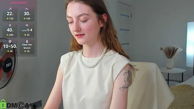 Valenora1 online show from May 14, 12:11 pm
