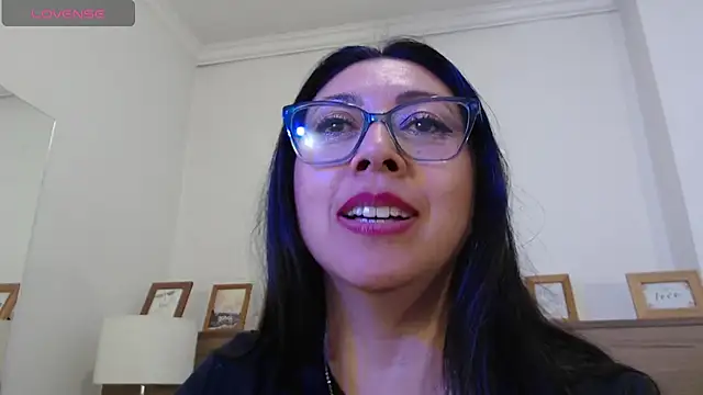 FranciscaVera online show from June 14, 12:19 am