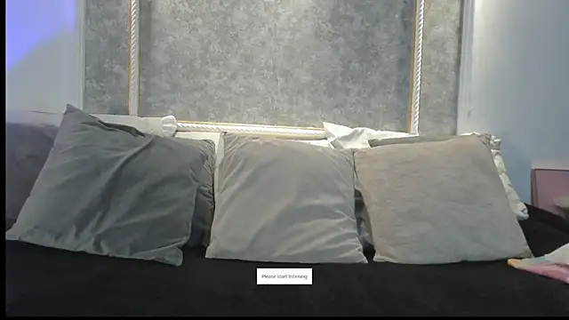 Aurora Vesper online show from May 18, 5:52 pm