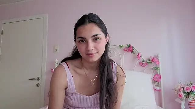 yourbella37 online show from July 23, 6:49 pm