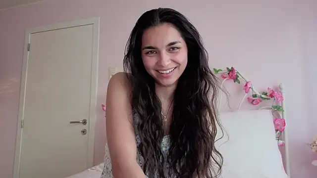 yourbella37 online show from July 16, 7:07 pm