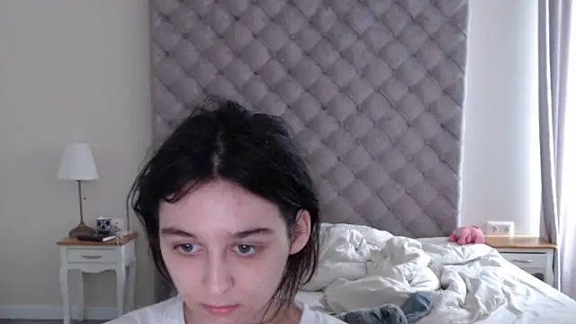 cute lilia online show from May 27, 8:44 am
