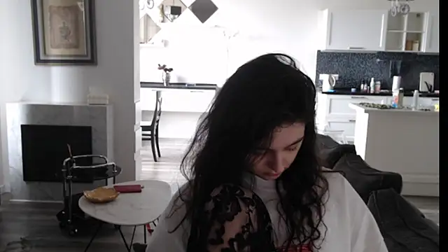 cute lilia online show from May 12, 8:44 am